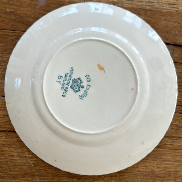 Vintage HTF Johnson Bros. Belvedere plate, Stamped Old English 6 inch - Picture 3 of 5